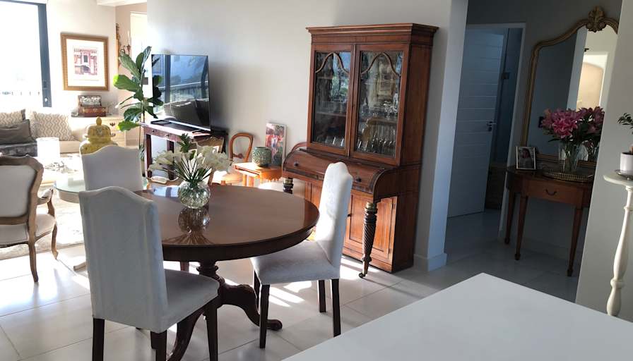 JAMES THOMPSON's room