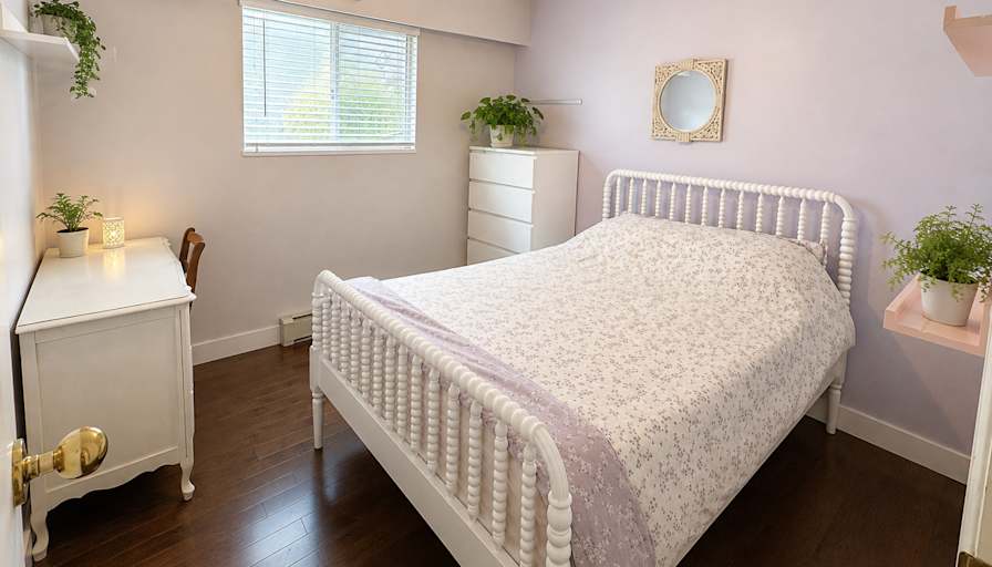 Shirin's room