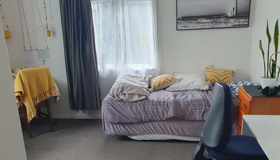 Luke's room