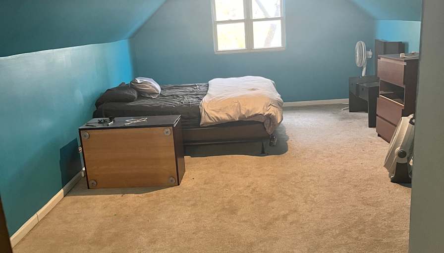Serene Real Group's room