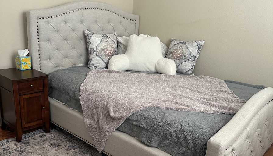 Aisha's room