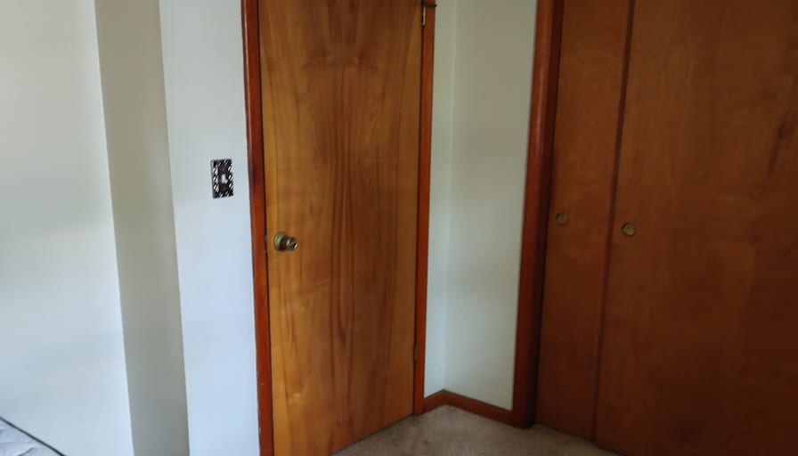 Nevil P Algie's room