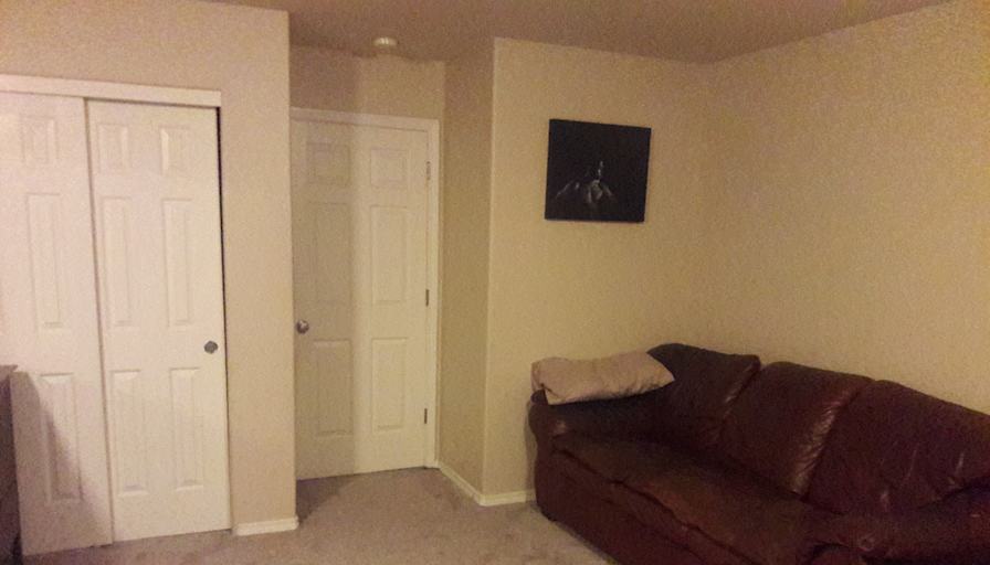 Tida's room