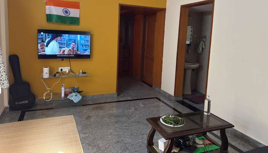 Mayur's room