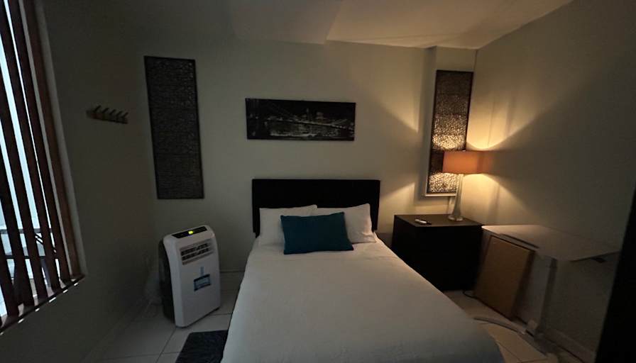 Kenia Adonis's room