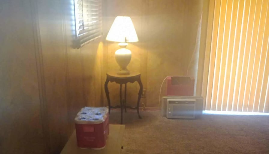 TJ hines's room