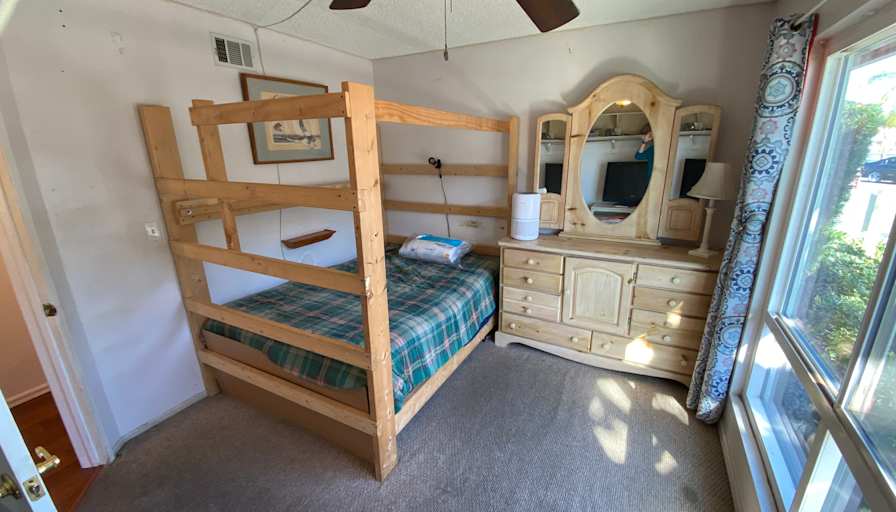Leo Arancibia's room