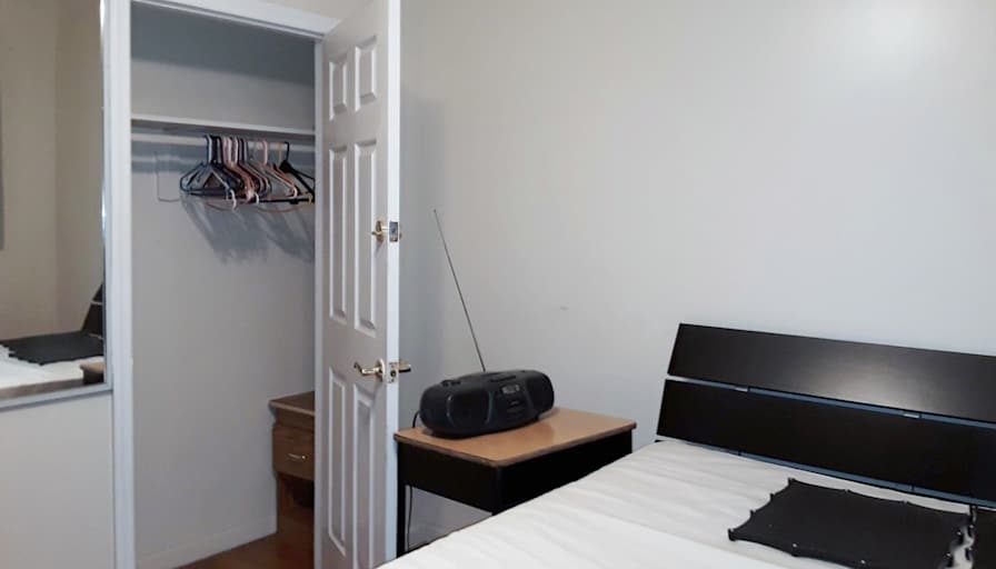 Jason Bryan, Realtor's room