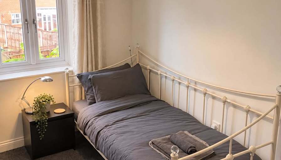 Lynda Kate Savill's room