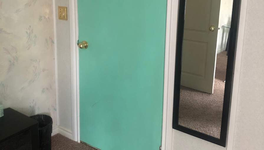 Carla's room