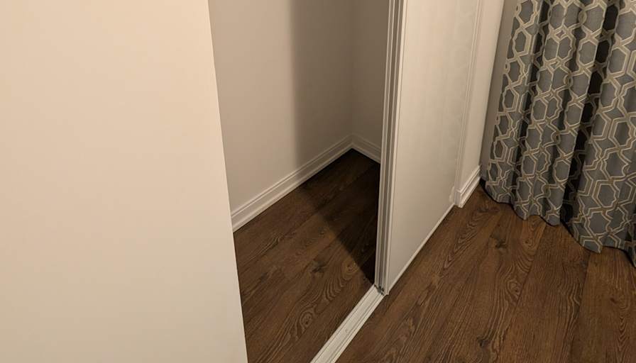 Dhruve's room