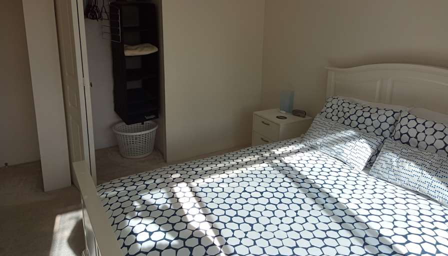 Cléo and Carl's room