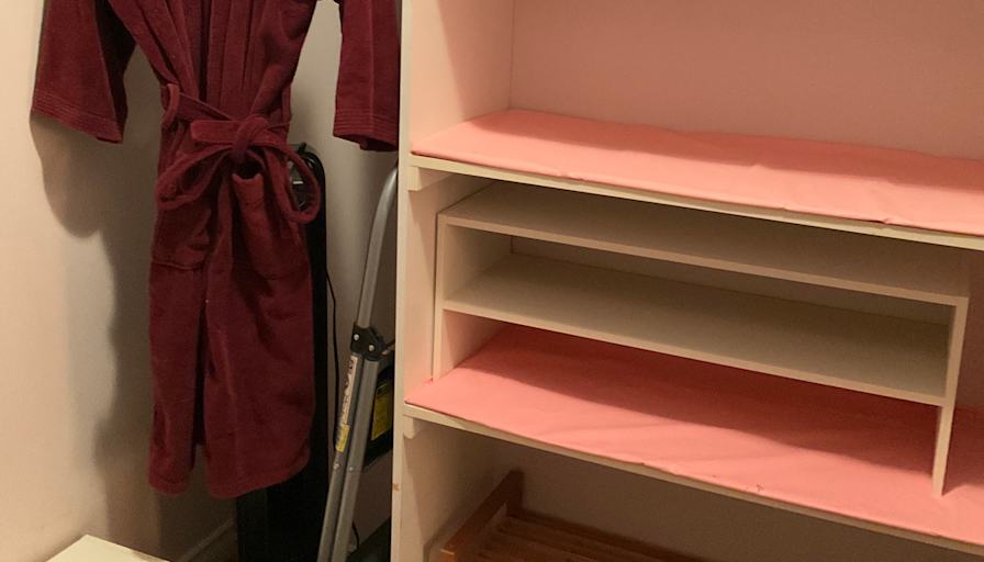 Glenn's room