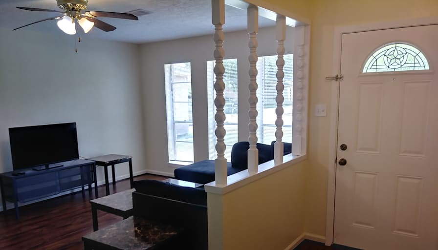 Autif's room