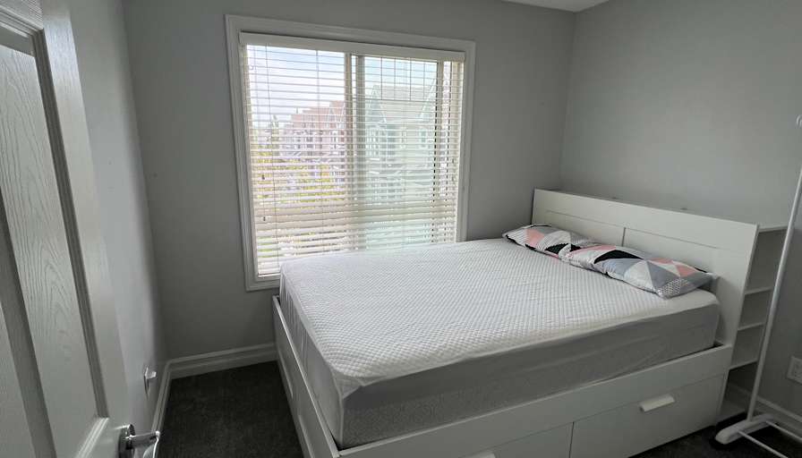 Edver's room