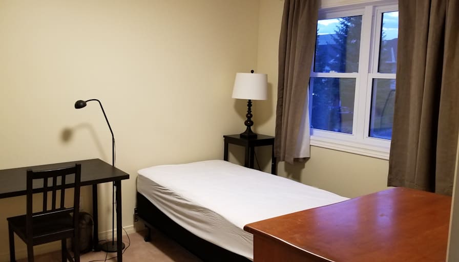 paul's room