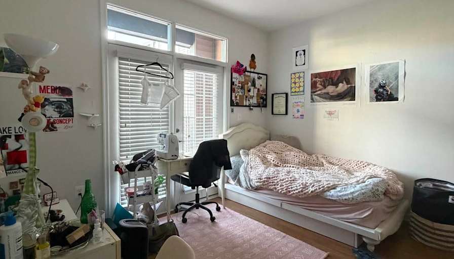 Alice's room