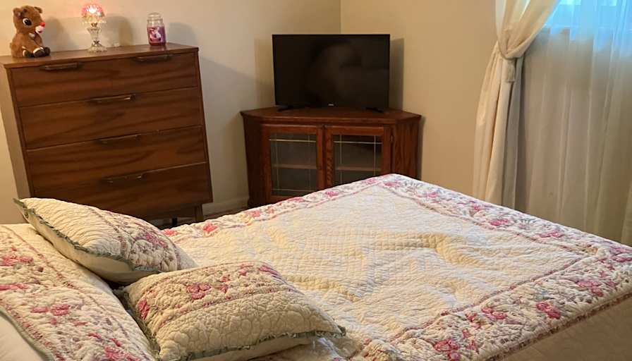 Stephanie's room