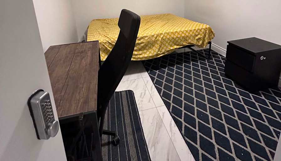 Lolo's room
