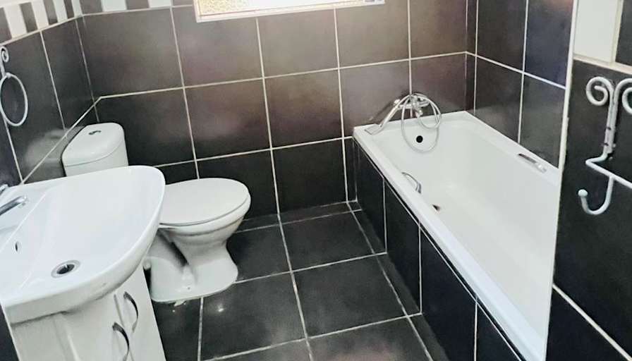 Rorisang's room
