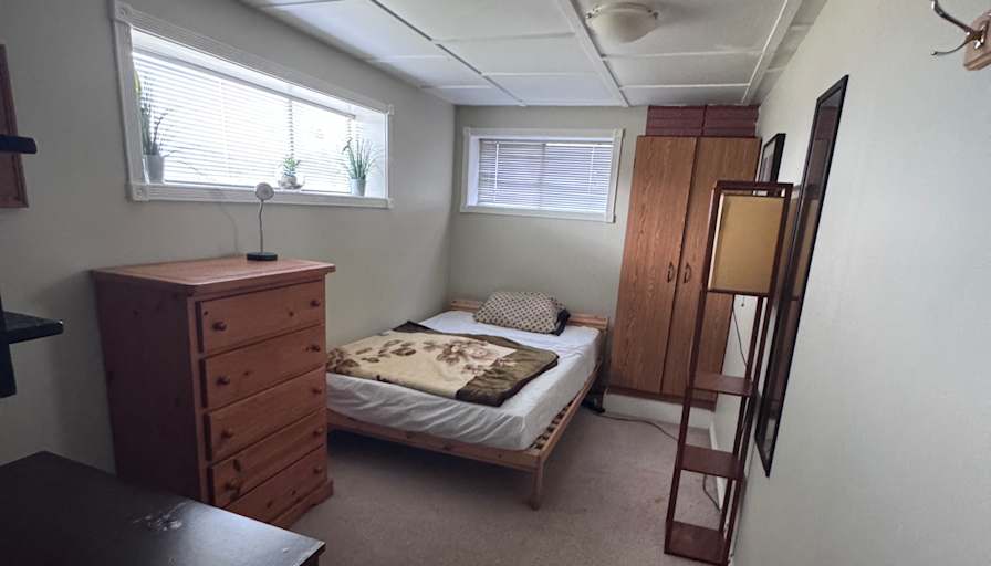 Aida's room