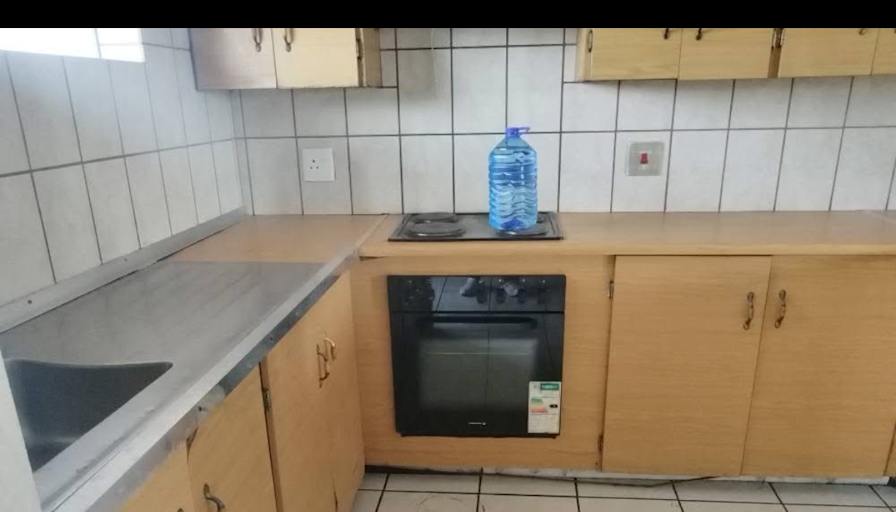 Luwanda Cokoto's room