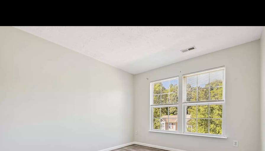 Vsrentals's room