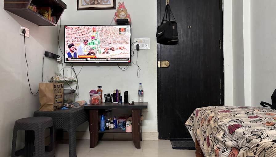 Guru Prasad's room