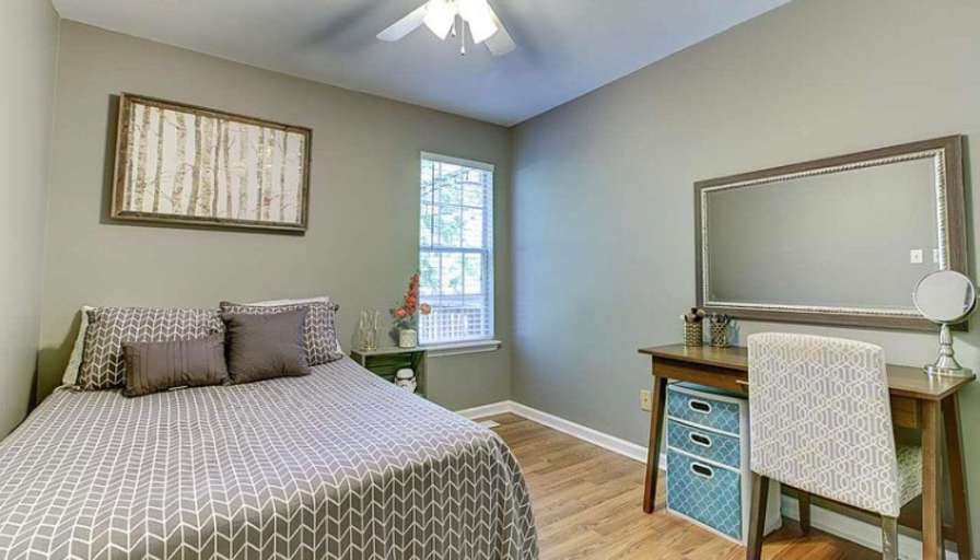 Jennifer's room