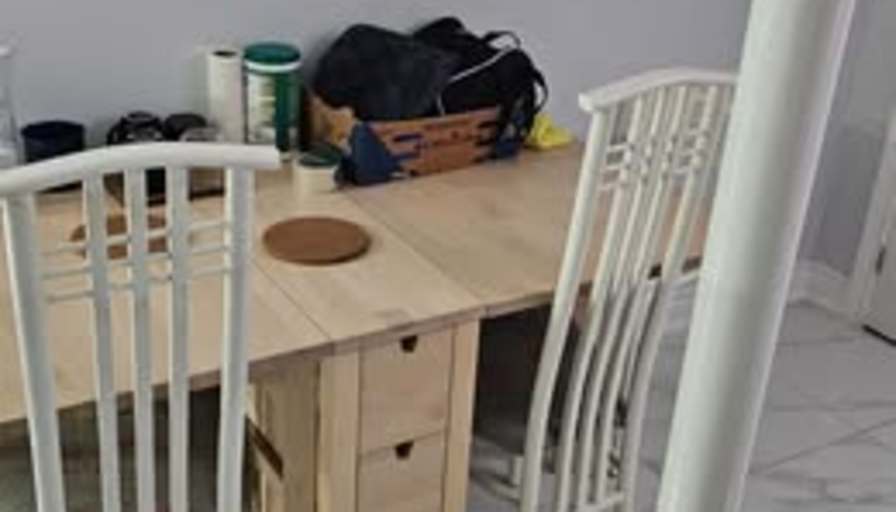 HONG TAI JIAO's room