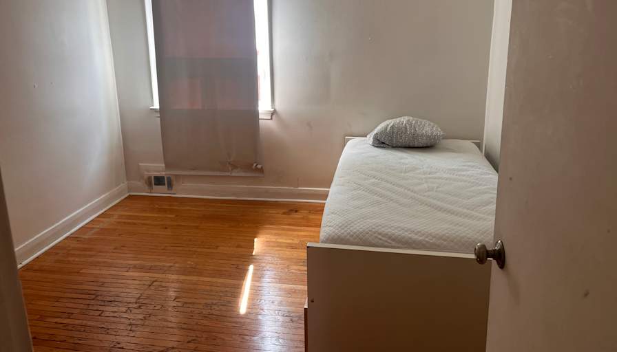 Petra's room