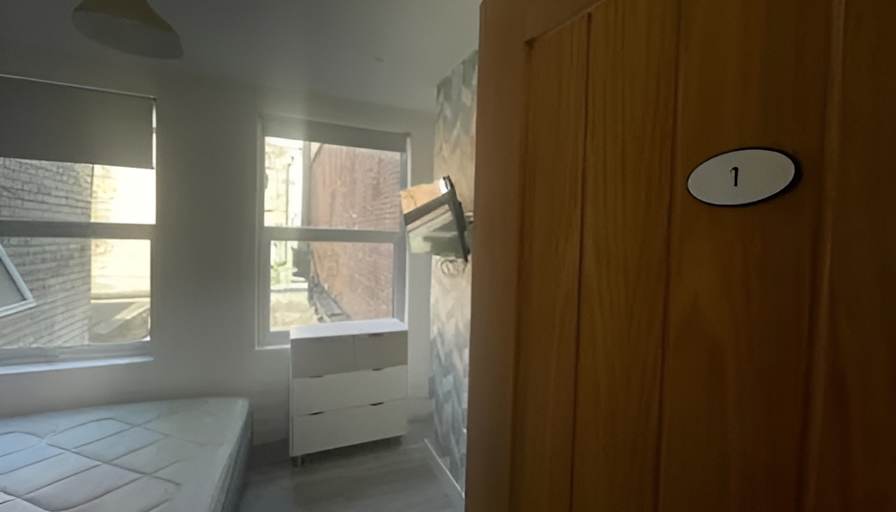 Divine's room