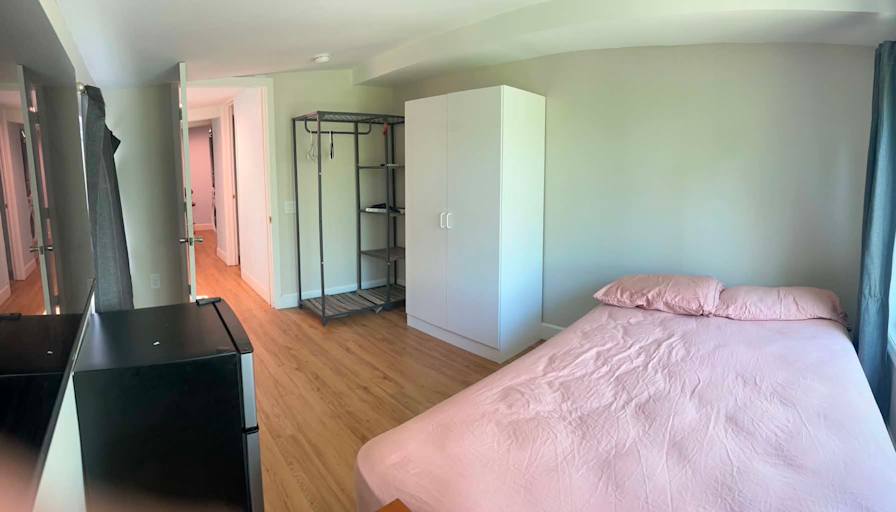 Lisa's room