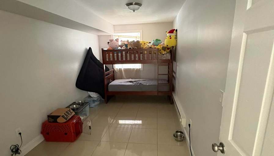 Paulo's room