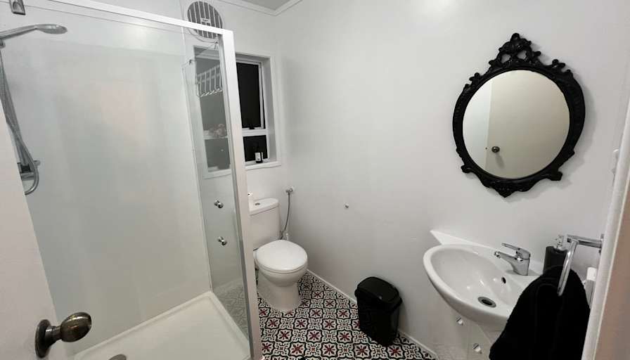 Elmer's room