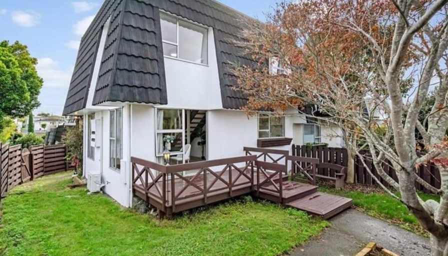 Furnished room in a townhouse · Mount Albert, Auckland 1025-1