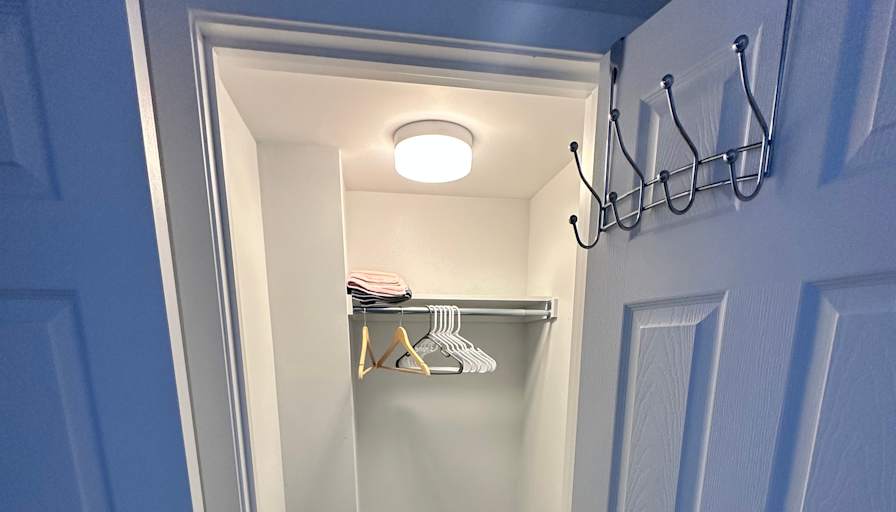 Carlos's room