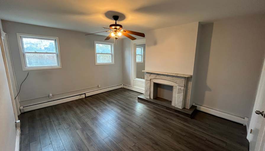 Montgomery St.'s room