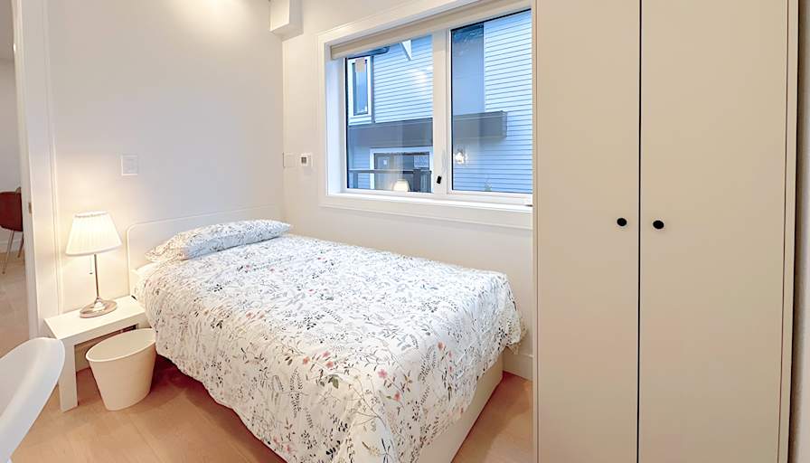 Shirin's room