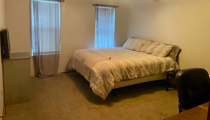Karrie Dennis's room