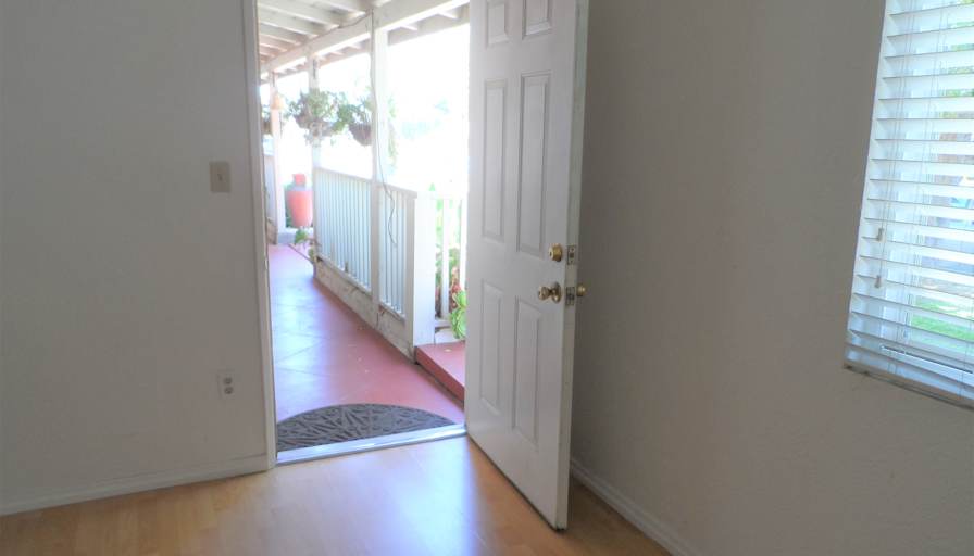 Cris Mendez's room