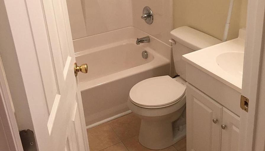Alcove Rooms's room