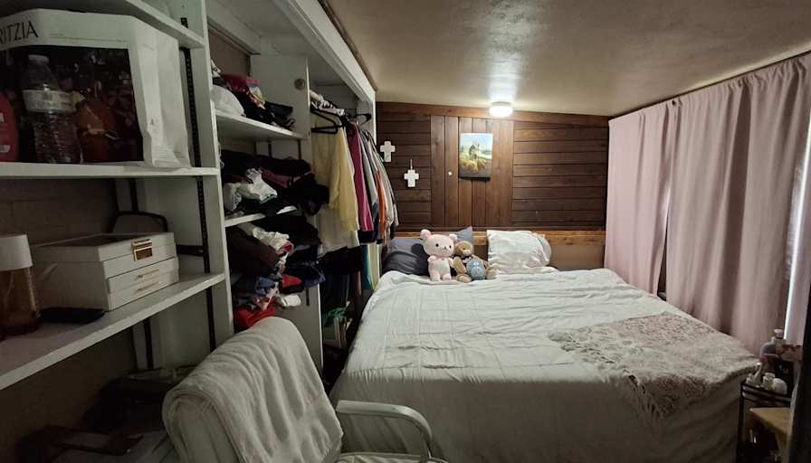Mapu's room