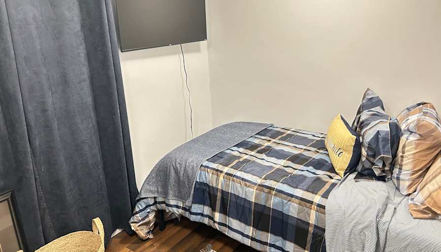 Kenda's room