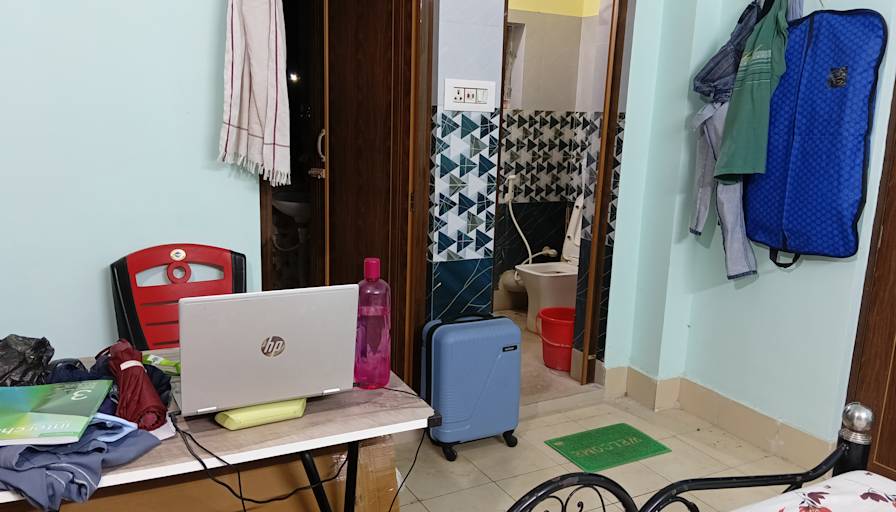 Md Ashif's room
