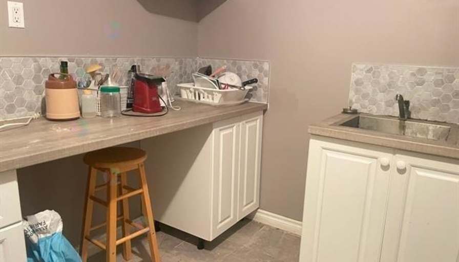 THI THANH HUE NGUYEN's room