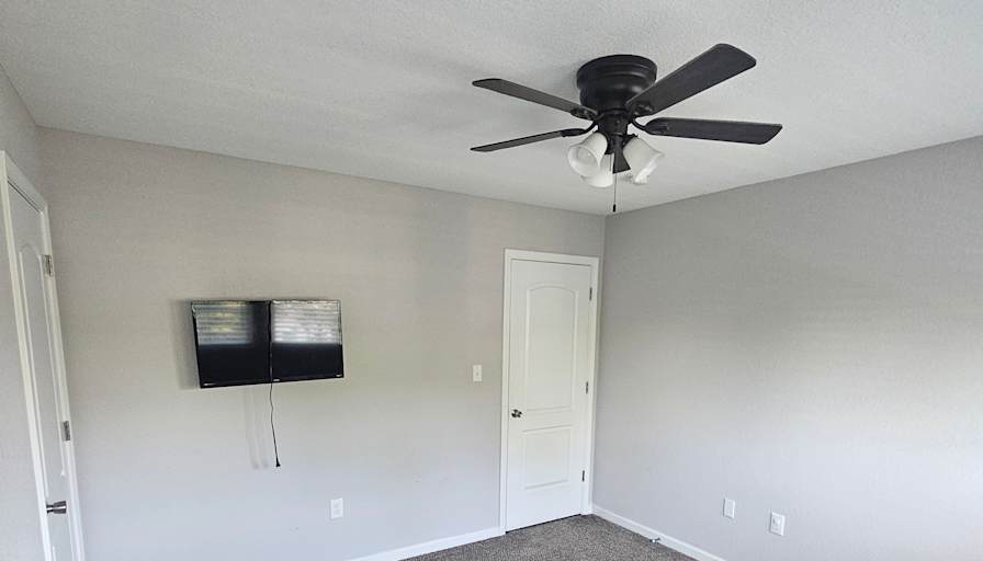 Jamard's room