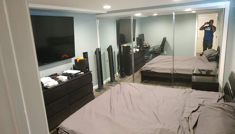 Jay's room