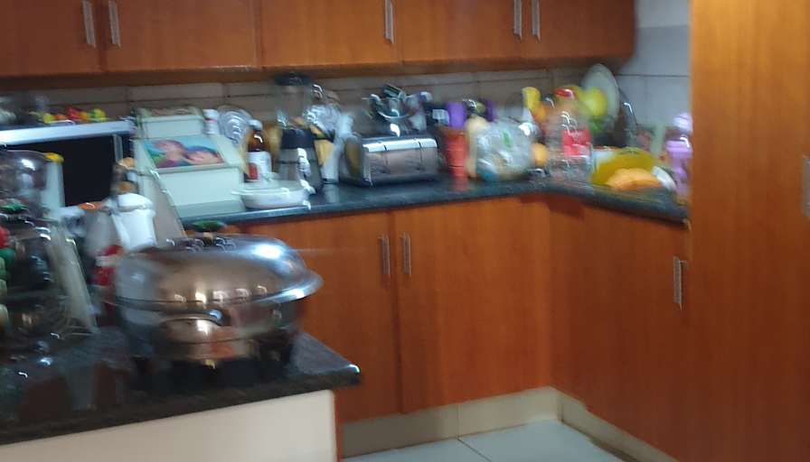 Sombu's room