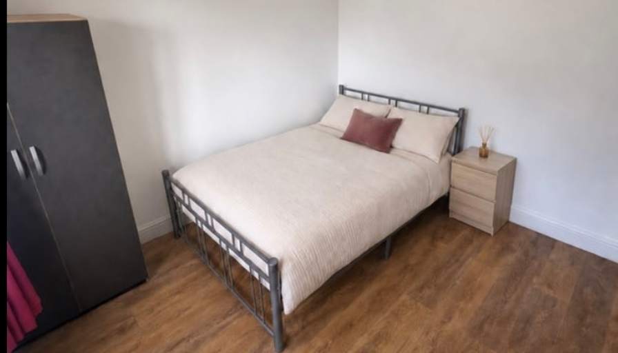 Elise Cornwell's room